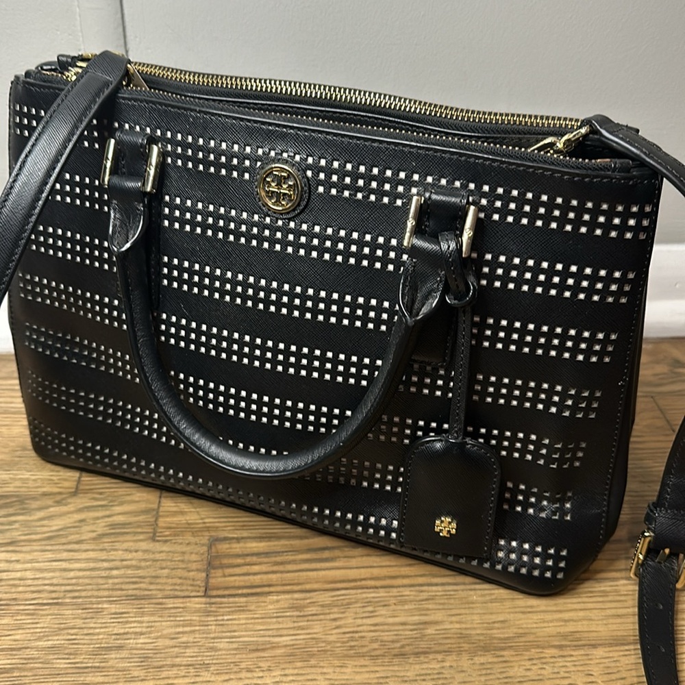 Tory Burch Robinson Double Zip Black Saffiano Leather Crossbody Handbag Purse - Picture 2 of 15